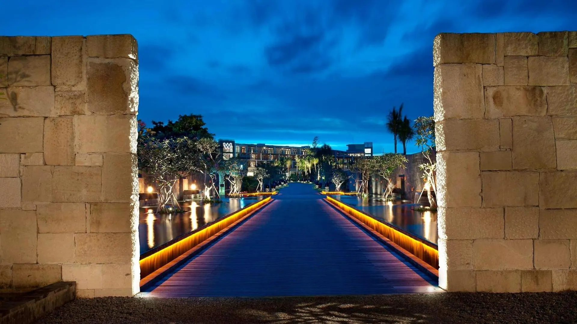 Resort W Bali - Seminyak Hotel